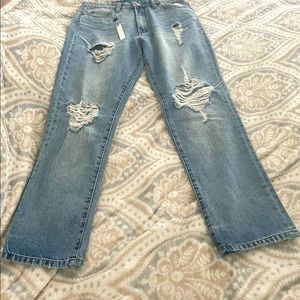 NWT BLANKNYC THRIFTER lightweight distressed bf